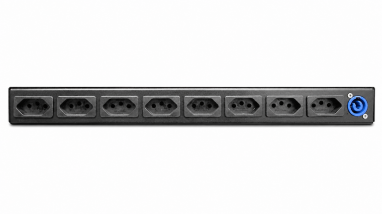 Parte traseira do distribuidor de energia rack EX8-PRO AudioQuality mostrando as 8 tomadas NBR protegidas