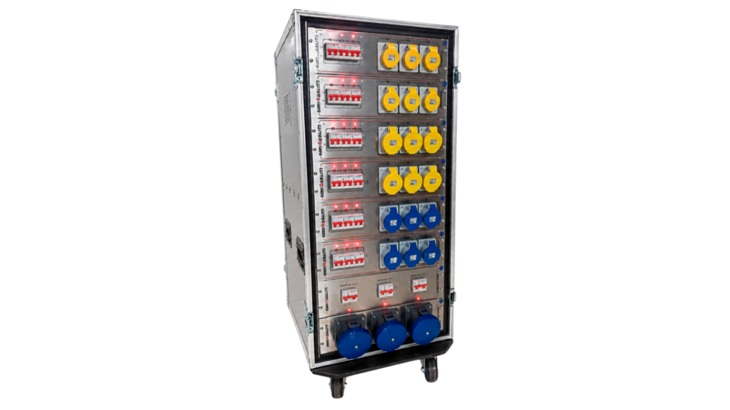 Painel de saídas do Main Power Sob Medida Modelo 1000 com tomadas industriais de 32A em 127V e 220V